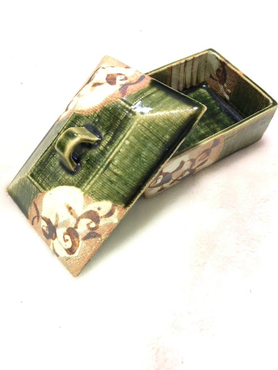 Yahoo!オークション -「織部 菓子鉢」(美濃) (日本の陶磁)の落札 Yahoo!オークション -「織部 菓子鉢」(美濃) (日本の陶磁)の落札