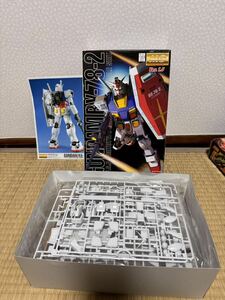 【訳あり福袋】MG RX-78-2 ガンダム