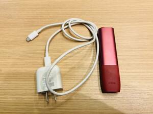 【KJ-2348SK】1円～ IQOS ILUMA ONE アイコス イルマ ワン サンセットレッド 赤 加熱式タバコ 喫煙具 喫煙グッズ 通電確認済み 充電器付き