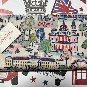 Cath Kidston キャスキッドソン ラウンドファスナーの長財布 ロンドン 英国王室 