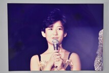 当時物 岡田有希子 生写真 ③ フジカラー E判 イベント コンサート 80'S アイドル 1980年代 ドレス ワンピース ブロマイド RK-254G/612_画像1