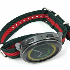 ナイロン製ミリタリーストラップ 布ベルト natoタイプ 腕時計 ダークグリーンXレッド ストライプ 20mmの画像2