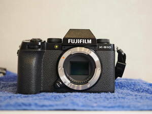 FUJIFILM X-S10　美品