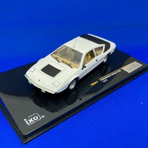 IXO 1/43 ランボルギーニ ウラッコ　P300 ホワイト　1975