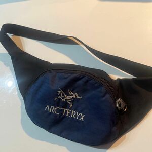 アークテリクス アーバンファニー　Arc’teryx ネイビー×ブラック