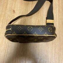 LOUIS VUITTON ルイヴィトン ボディバッグ ポシェットガンジュ モノグラム　ショルダーバッグ 　中古品_画像4