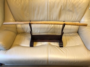 本枇杷　木刀　木剣　全長約101cm　重量約482ｇ　杢目磨き出し　無着色　蜜蝋仕上げ　素振り・居合用　