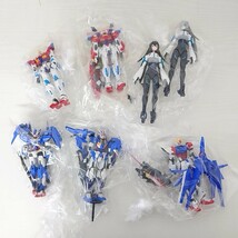 イイ19【140】1円～ ガンプラ HG RG MG 完成品 まとめ / フリーダム ダブルオー ユニコーン ガンダム ストライク メイ バーニング 他_画像4