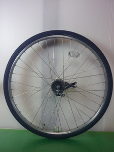 送料無料／中古品／BRIDGESTONE 電動アシスト自転車 ASSISTA／A44用　後輪／26x1_3/8（管6011607）