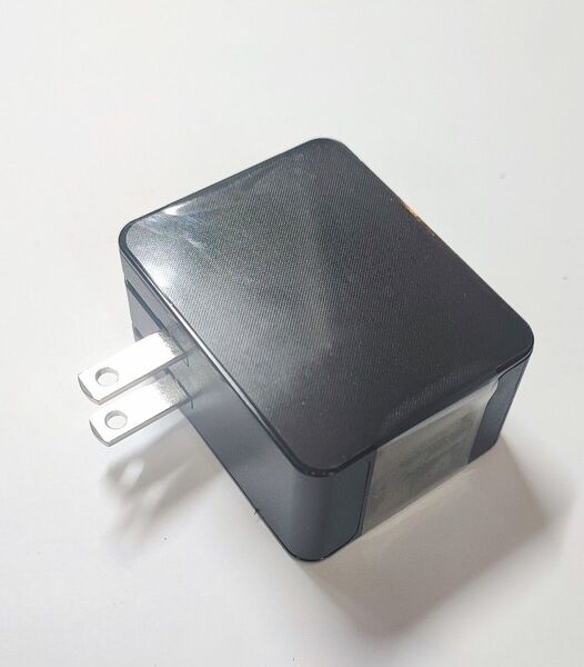 PSE認証済み サードウェーブ製 USBコンセント ACアダプタ 5V 2.5A 100V-240V入力