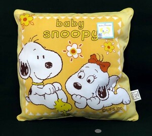 スヌーピー クッション　「baby snoopy」