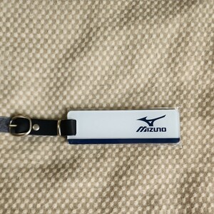  Mizuno, именная бирка 