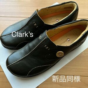 新品同様　Clarks　クラークス　軽い靴（23.5ｃｍ）黒