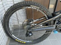 SANTA CRUZ V10 6 carbon 27.5 M DOWNHILL 2017年　サンタクルーズ　中古　SRAM 11S_画像5