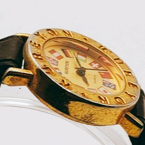 #32 KUREYON クレヨン 腕時計 アナログ 3針 金色文字盤 ゴールド基調 国旗 時計 トケイ アクセサリー ヴィンテージ アンティーク レトロの画像7