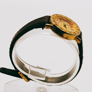 #32 KUREYON クレヨン 腕時計 アナログ 3針 金色文字盤 ゴールド基調 国旗 時計 トケイ アクセサリー ヴィンテージ アンティーク レトロの画像6