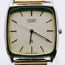 #176 CITIZEN シチズン 7921 腕時計 アナログ 3針 銀色文字盤 ゴールド基調 時計 とけい トケイ アクセサリー ヴィンテージ アンティーク_画像2