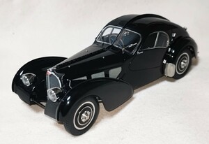 CMC製1/18 Bugatti typ 57 SC atlantic Coupe Chassis-Nr.57.591(schwarz), Restauration