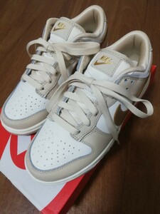 新品★NIKE　DUNK　Low 　即完売品　WMNS クリーム　23.0cm (ベージュ)　ＤＸ5930-001　スニーカー　レディース