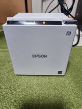 EPSON エプソン レシートプリンター TM-m30 MODEL M335B 新品インク　ロール紙2箱と1ロールセット_画像2