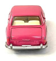 rrkk2529 GORGI TOYS コーギー トイ H J MULLINER PARK WARD BENTLEY ピンクSERIEST MADE IN GT BRITAIN ミニカー 当時物_画像3