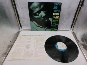 T【3つ-77】【80サイズ】▲LP レコード BLUE NOTE SONNY CLARK ソニー クラーク LEAPIN AND LOPIN/経年品/※傷あり