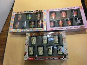 T【サ4-65】【80サイズ】▲ONE PIECE ワンピース ショットグラス・ミニグラス 3点セット グッズ/チョッパー他/※外箱傷み有