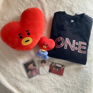 BTS　防弾少年団　グッズ　スウェット、ミニフォト、BT21