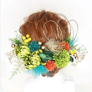 菊とマムと水引のヘッドドレス 和装 卒業式 成人式 グリーン 造花 打掛 結婚式 和 緑 オレンジブラウン 七五三 黄色 ミモザ