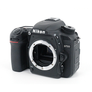 【中古】Nikon デジタル一眼レフカメラ D7500 ボディ [管理:1050021293]