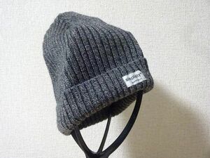 ⊿ SIMPLICITY + ⊿ メンズ・レディース　灰色帽子　編み込みニット帽　サイズ５７cm〜５９cm　キャップ　帽子