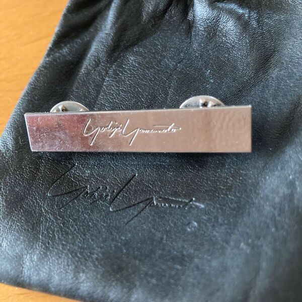 Yohji Yamamoto 初期ロゴ シルバーピンバッジ