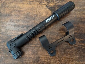 LIFELINE PIONEER MINI PUMP　仏/英　Presta/Schrader　携帯ポンプ