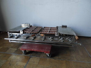  used kitchen business use waffle castella roasting machine baby sponge cake .... roasting city gas three-phase 200V copper board 2 sheets 96 hole ×2 burner 8ps.