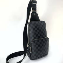 1円【新品同様】 LOUIS VUITTON ルイヴィトン ダミエグラフィット アヴェニュー スリングバッグ ボディバッグ バッグ N41719レザー黒メンズ_画像3