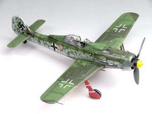 （完成品）1/48　フォッケウルフ　Fw190　D-9　JV44　RED1