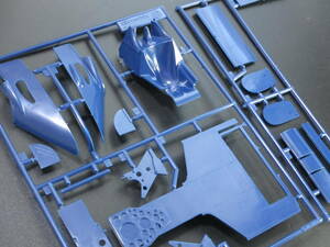 ジャンク ★ TAMIYA / タミヤ　1/20　Tyrrell P34 SIX WHEELER　B 部品（ コクピット / リヤウィング ）★ タイレル P34　No.20001