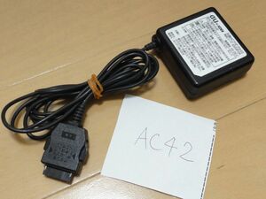 ★AU KDDI 純正 ACアダプター 共通ACアダプタ02 0203PQA DC5V 600mA 送料140円 