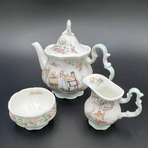 【製造終了品】Royal Doulton/ロイヤルドルトン/BRAMBLY HEDGE/ブランブリーヘッジ/ティーポット/シュガーボール/クリーマー/3点セット