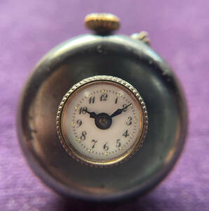 スイス　鉄側　懐中時計　ラペルホール　ウォッチ　ボタン　ホール　時計　