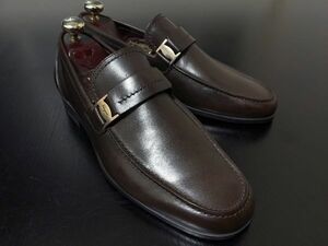 極美品 使用回数少 フェラガモ 7EE Ferragamo ガンチーニ ソフトドレススリッポン 濃茶 8089