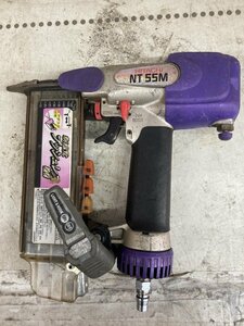 【中古品】日立工機 55㎜常圧仕上打ち機 エアダスタ付 仕上釘打機 NT55M ITEY3ZONWNV4