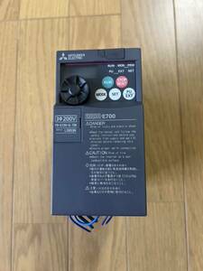 Mitsubishi 三菱電機　インバーター FR-E720-0.75 3PH 200-240V