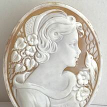 ●シェルカメオ11.8g●j 59ct 60.3×45.3mm 貴婦人 CAMEO 花 アンティーク stone 繊細 ルース 宝石 CE0_画像3