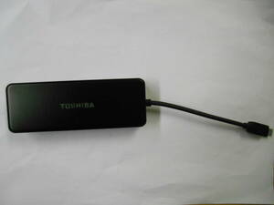 TOSHIBA USB-C to HDMI/VGA Travel Adapter PA5272U-1PRP ポート拡張アダプター　(3)