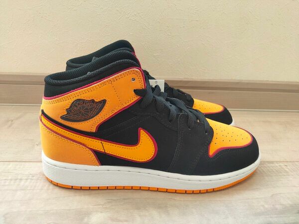 24cm NIKE AIR JORDAN 1 MID GS VIVID ORANGE ナイキ エアジョーダン 1 ミッド 黒 黄