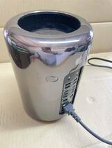 電源OK APPLE Mac Pro Late 2013 A1481 現状品 ジャンク　詳細不明_画像1