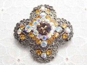 L594　ヴィンテージ ブローチ　立体飾り ラインストーン Vintage brooch