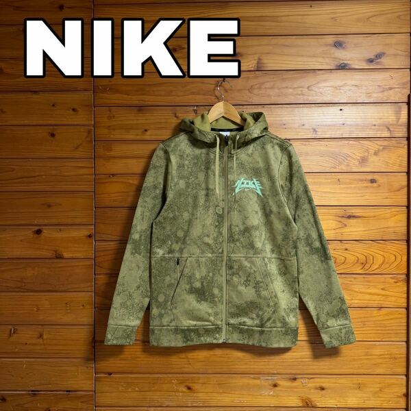 NIKE パーカー　Therma-FIT