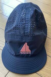 ほぼ未使用☆HERENESS　FOCUS　CAP☆試着のみ☆新品同様☆BLACK☆ランニングキャップ☆